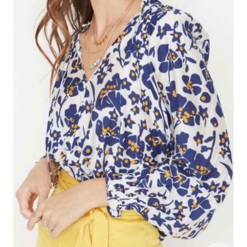 Anthropologie Caballero Silk Blend Floral Blouse V-Neck Ruffle Smocked Cuff M